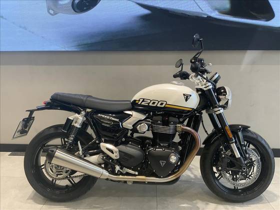 TRIUMPH SPEED TWIN 